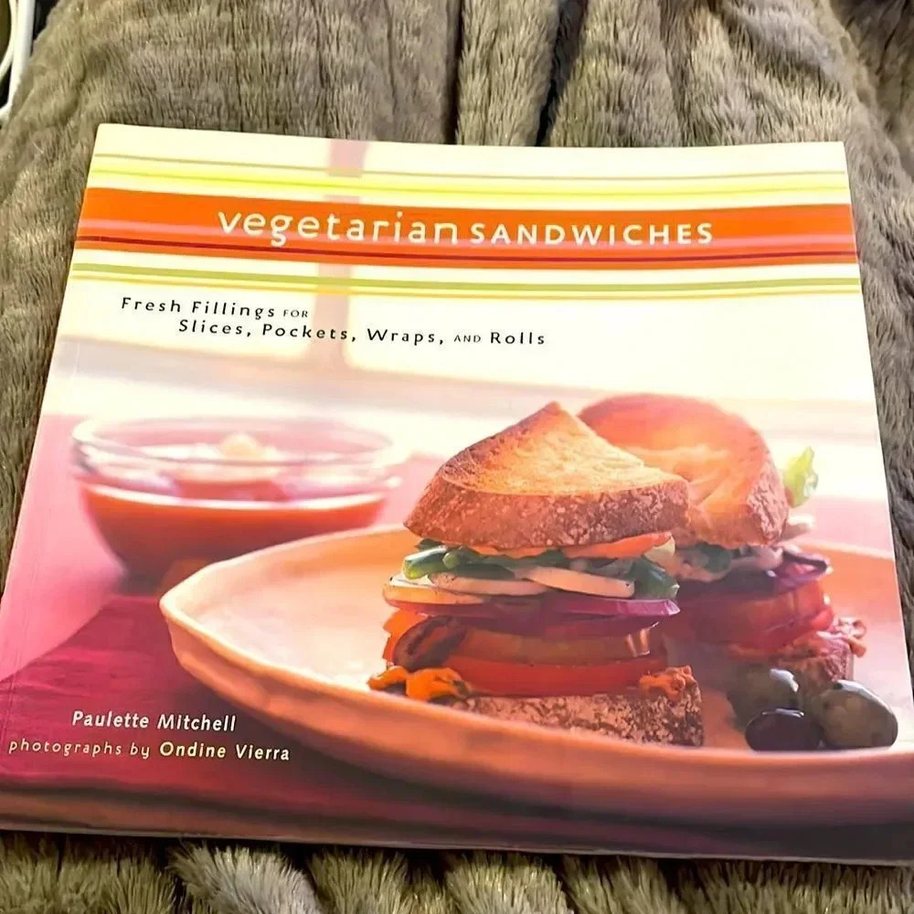 *Final Price* Vegetarian Sandwiches Cookbook EUC vintage